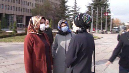 Şırınga şeklindeki çikolata kapağının neden olduğu ölüme ilişkin davada 2 sanık hakim karşısına çıktı