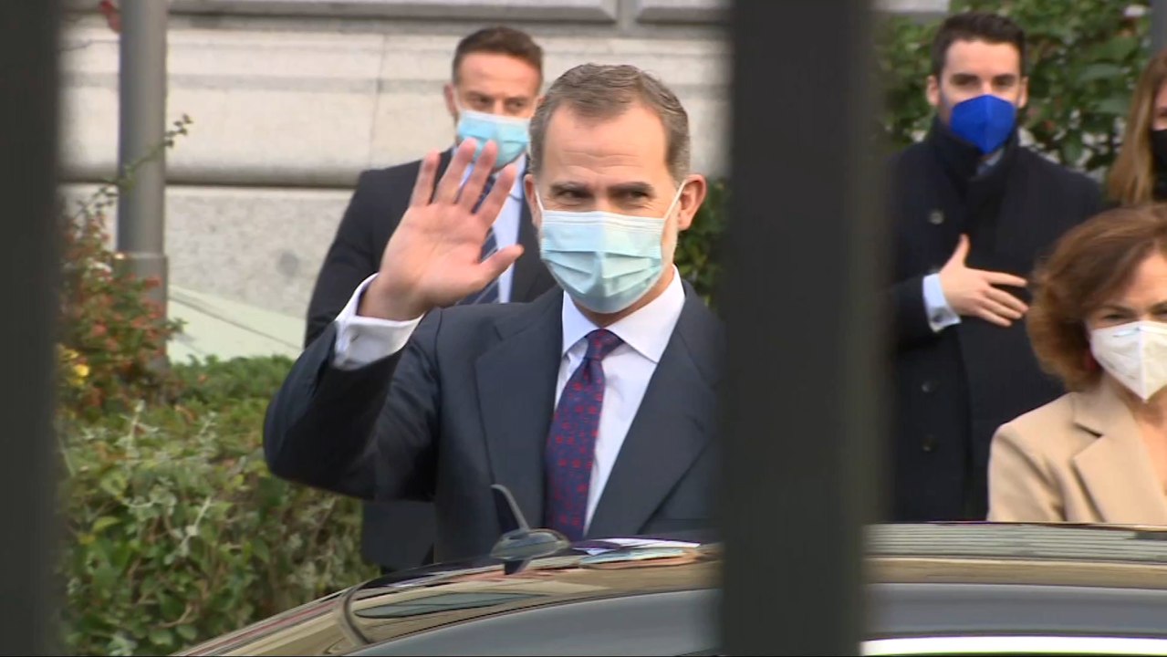 Felipe VI inaugura la exposición conmemorativa sobre Azaña