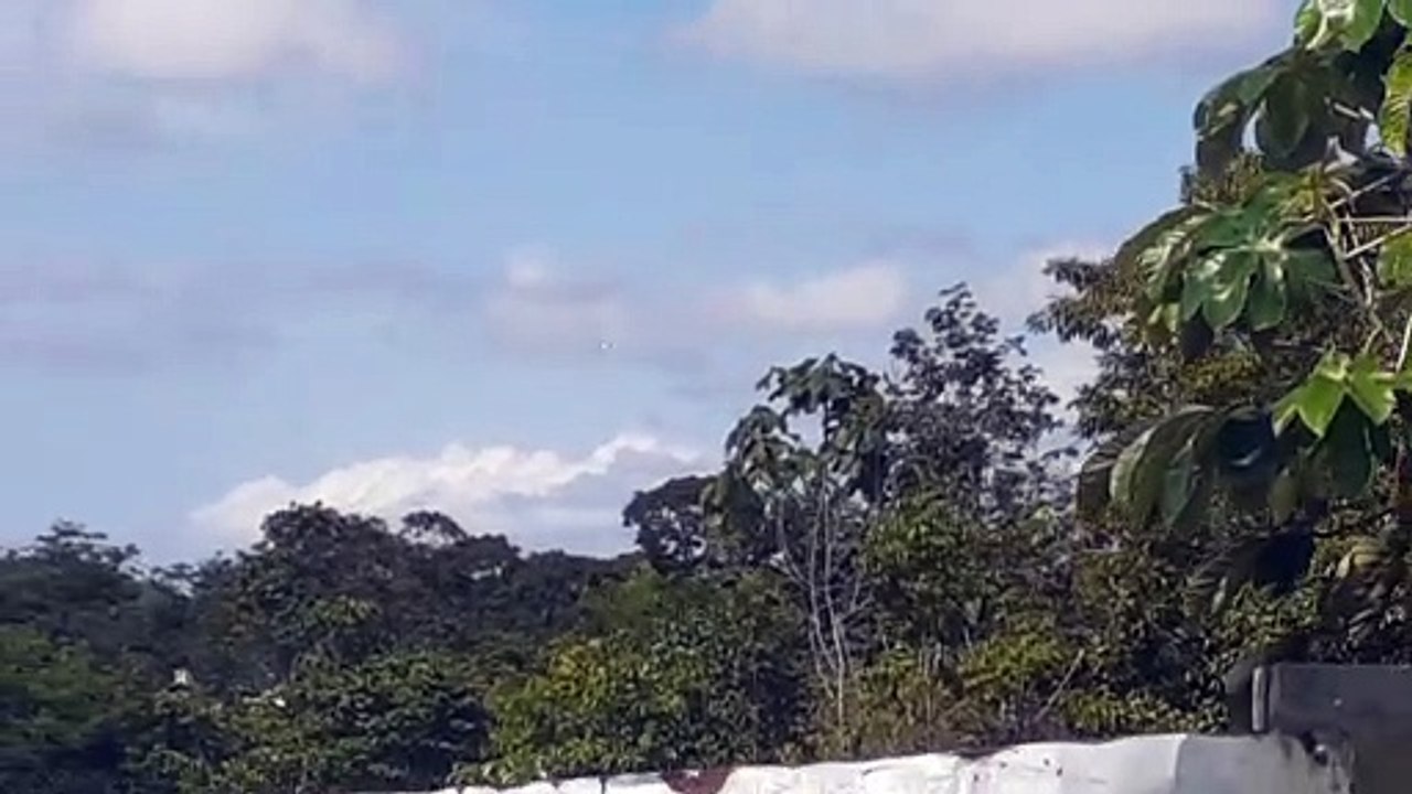 Embraer 195 PR-AUF na aproximação final antes de pousar em Manaus vindo de Tefé