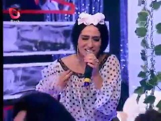 Yıldız Tilbe - Sevdikçe Sevesi Geliyor İnsanın