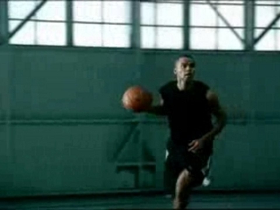 Nike Basketball - The Second Coming (Air Force 25)