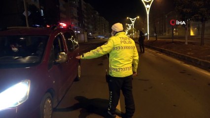 Bitlis’te kısıtlama ile birlikte sokaklar boş kaldı