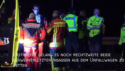 Brandenburg, LKW kollidiert auf B5 bei Wustermark mit Auto, ein Mensch stirbt