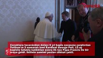 Tacizci kardinal ile Papa'nın samimi pozları!