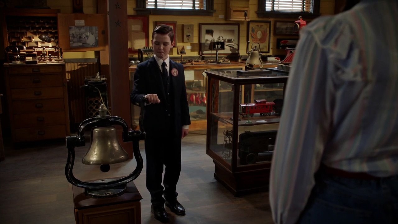 Young Sheldon 4x02 - Clip - Sheldon Enjoys Working At The Train Museum