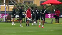 Robert Lewandowski, Manuel Neuer und Jürgen Klopp räumen bei der FIFA-Bestengala ab