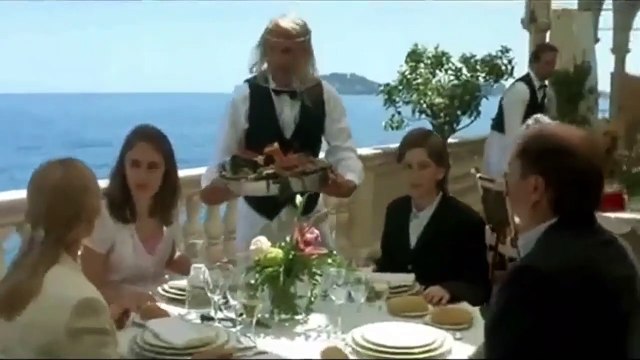 Cinéma en Français - Brice de Nice - Scène Culte N°1 # Elle n'a pas bougé la mer