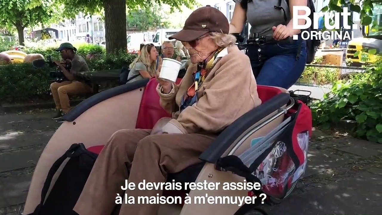 À 99 ans, elle profite de balades à vélo grâce à une association