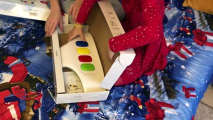 Joc educativ Consola Webee - Unboxing cu Antonyo si Maya