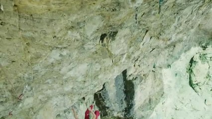 Impresionante hazaña de la escaladora Angela Eiter