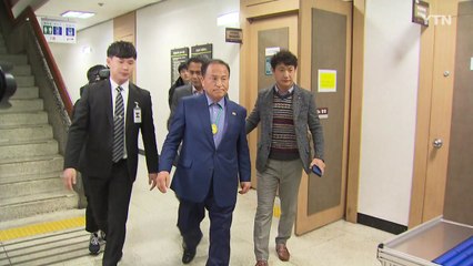 억대 뇌물수수 김영만 경북 군위군수 징역 7년 선고 / YTN