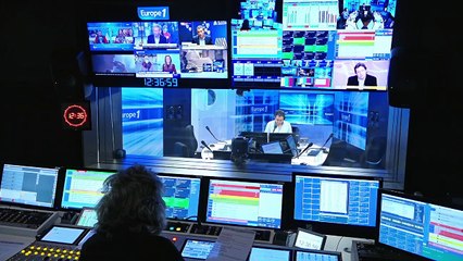 Lille : des lycéens rendent hommage à Annabelle, une élève transgenre qui s'est suicidée