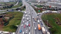 İstanbul’da kısıtlama öncesi trafik kilitlendi: Yoğunluk yüzde 60’lara ulaştı