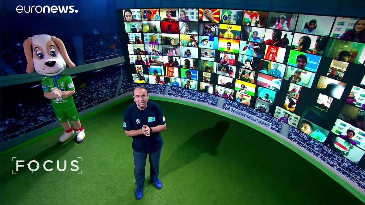 Football for friendship: auch online rollt der ball