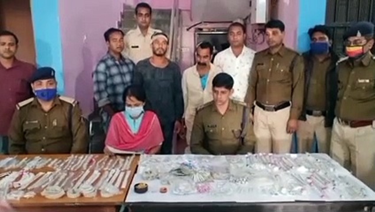 साप्ताहिक बाजार आये सराफा व्यापारी से दो युवकों...