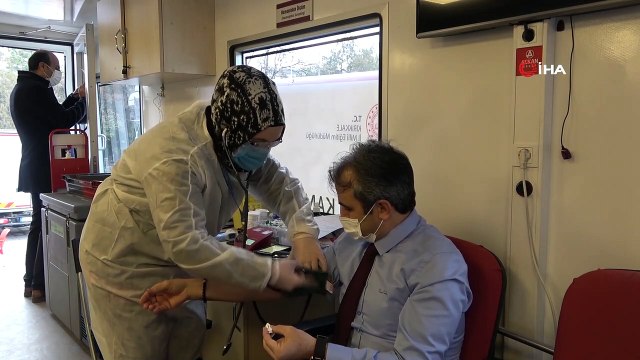 - Kan stokları azalan Kızılay’a, eğitim camiasından kan bağışı