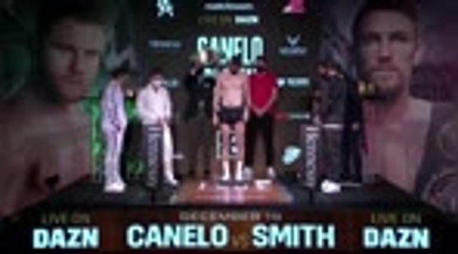 Super-moyens (WBA) - Canelo Alvarez et Callum Smith se toisent du regard à la pesée