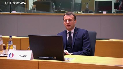 Emmanuel Macron continua a trabalhar e apela à vigilância contra a covid-19