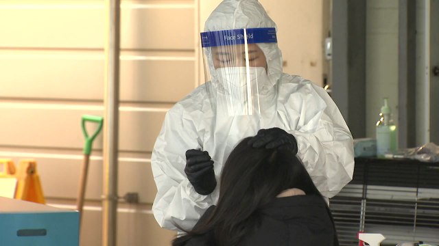 충북 하루 코로나19 확진 103명 최대 기록 / YTN