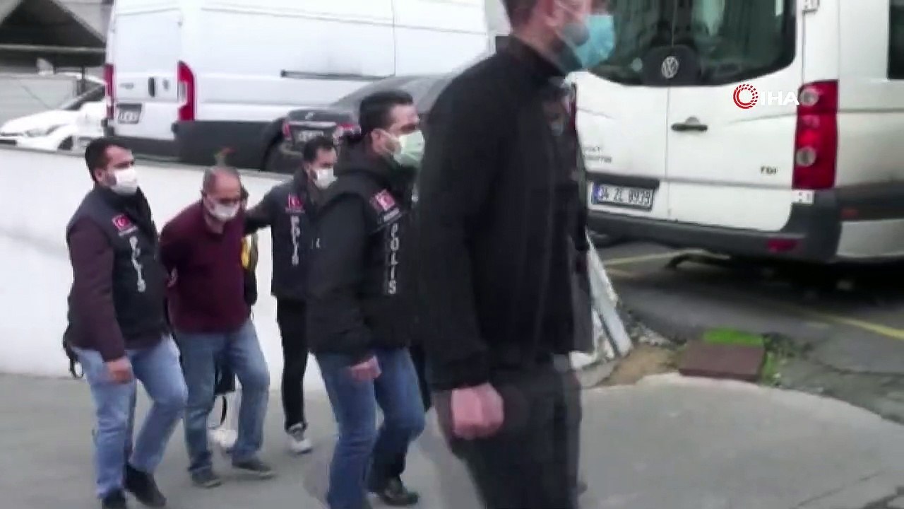 Şarkıcı Songül Karlı'nın dolandırılmasıyla ilgili 5 gözaltı