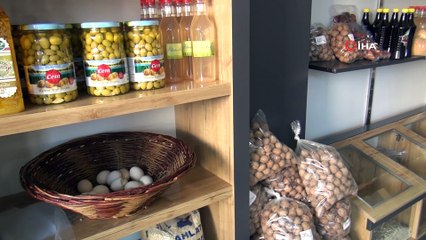 KOSGEB desteğiyle açtığı mandırada doğal ürünler satıyor