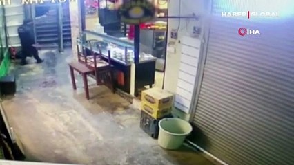 Döviz bürosundan 1 milyon dolar çalındı! Hırsızın kimliği şaşırttı