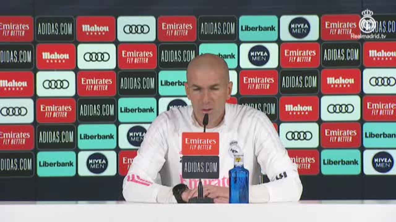 Zidane a Hazard: "Tranquilidad, lo necesitamos, pero no queremos hacer tonterías de volver rápidamente"