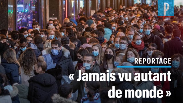 Paris : grosse affluence boulevard Haussmann pour les courses de Noël