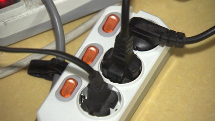 연료비 따라가는 전기요금, 당장은 내리지만 이후엔? / YTN