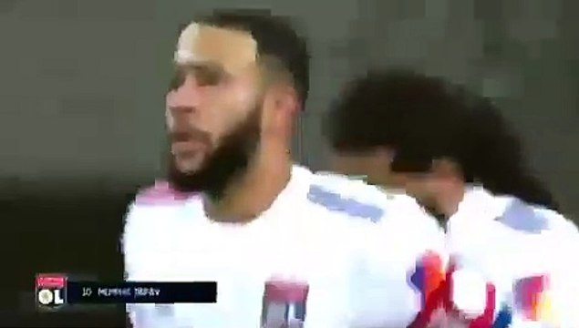 La panenka incroyable de Memphis Depay face à Nice