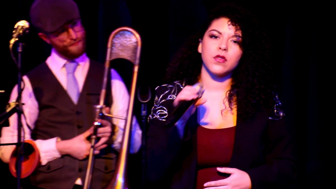 Kaylie Foster sings "Hey Ya" Shaun DeGraff Band Version