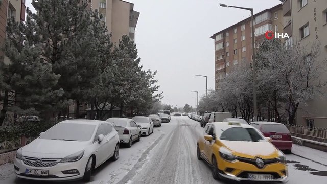 Dondurucu soğuk ve yoğun sis nedeniyle oluşan kırağı kartpostallık görüntüler oluştururdu