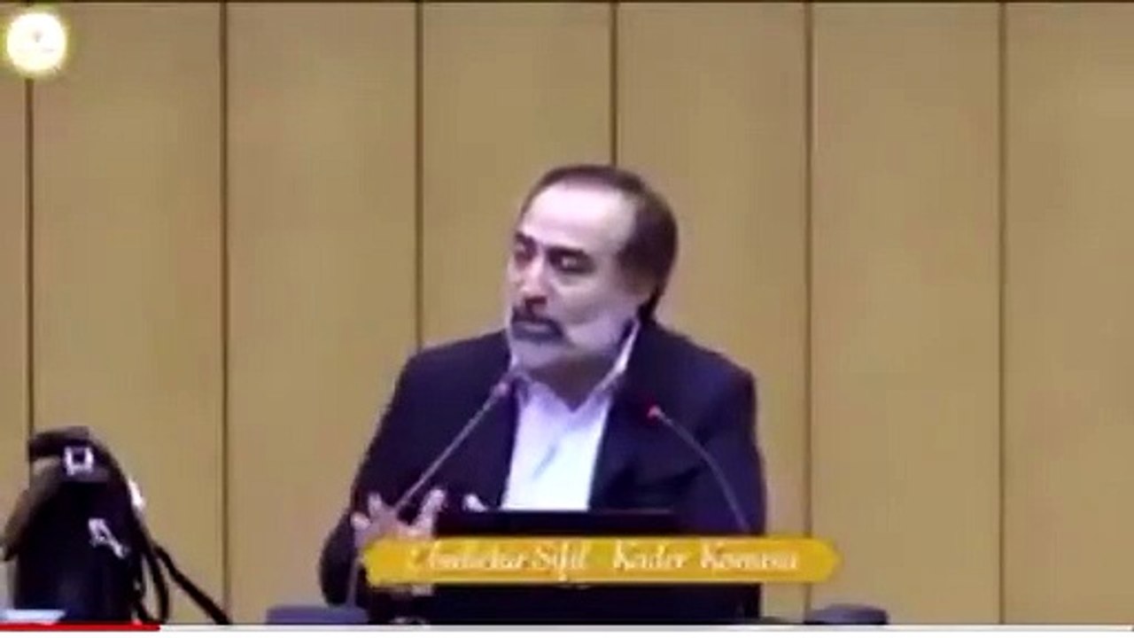 İlahiyat hocası Ebubekir Sifil: Kişi isterse 500 ayeti delil olarak göstersin sünnet ve selefin tasdikinden geçmiyorsa bid'attır