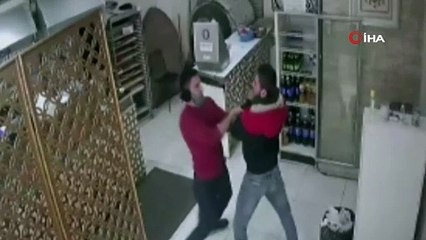 Yer: Bursa... İşyeri sahibiyle hırsız birbirine girdi