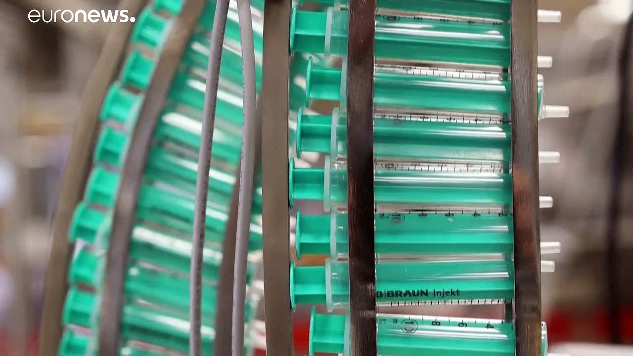 COVID-19: Τεράστια ζήτηση στις σύριγγες