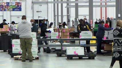 Coronavirus: Impfstoff von Moderna wird in den USA ausgeliefert