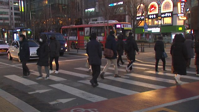 [날씨] '동지' 출근길 추위 계속...늦은 오후 서쪽 초미세먼지 / YTN