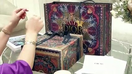 شوق القحطاني وهدية فاخرة لأحد المتابعين بها