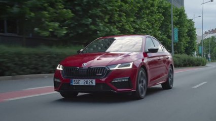 Skoda OCTAVIA RS Driving Video