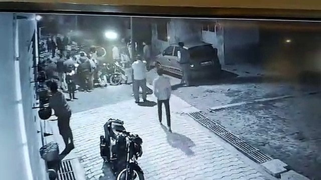 जुआ खेलने की शिकायत पुलिस से करने पड़ा महंगा, दबंगो ने की युवक की जमकर पिटाई