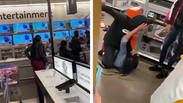 Deux femmes se battent pour une PS5