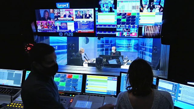 I love you coiffure : Muriel Robin donne une nouvelle vie en prime à ses sketchs cultes