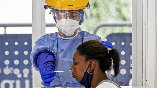 Toque de queda en Medellín y alerta roja en Antioquia por covid-19