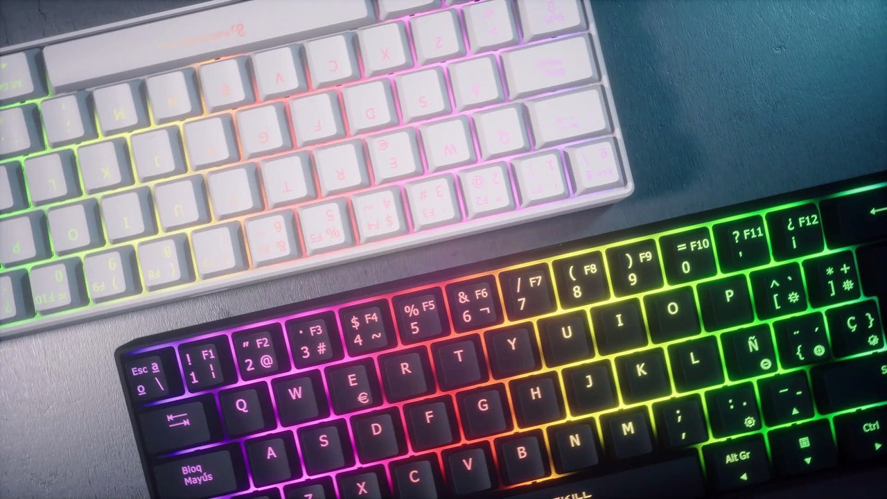 Newskill Pyros - nuevo teclado mecánico RGB con factor forma 60%