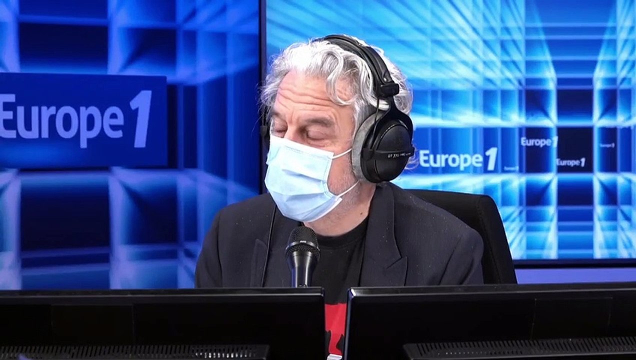 Muriel Robin raconte comment elle a écrit une chanson pour Johnny Hallyday