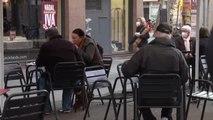 Horarios estrictos para desayunar y comer en bares y restaurantes de Catalunya