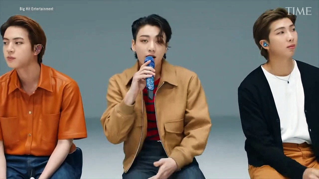 BTS Performs 'Dynamite'- Entertainer Of The Year