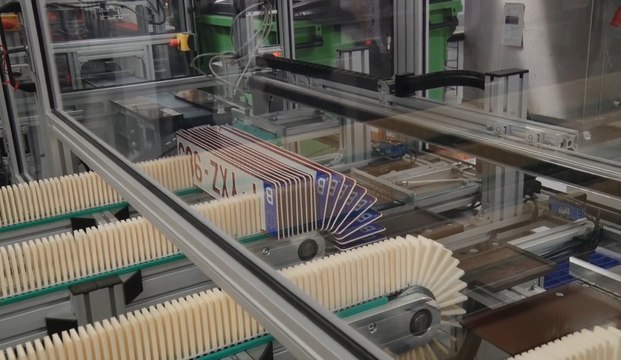 Les nouvelles plaques d’immatriculation débutant par «2» sur les routes fin janvier 2021