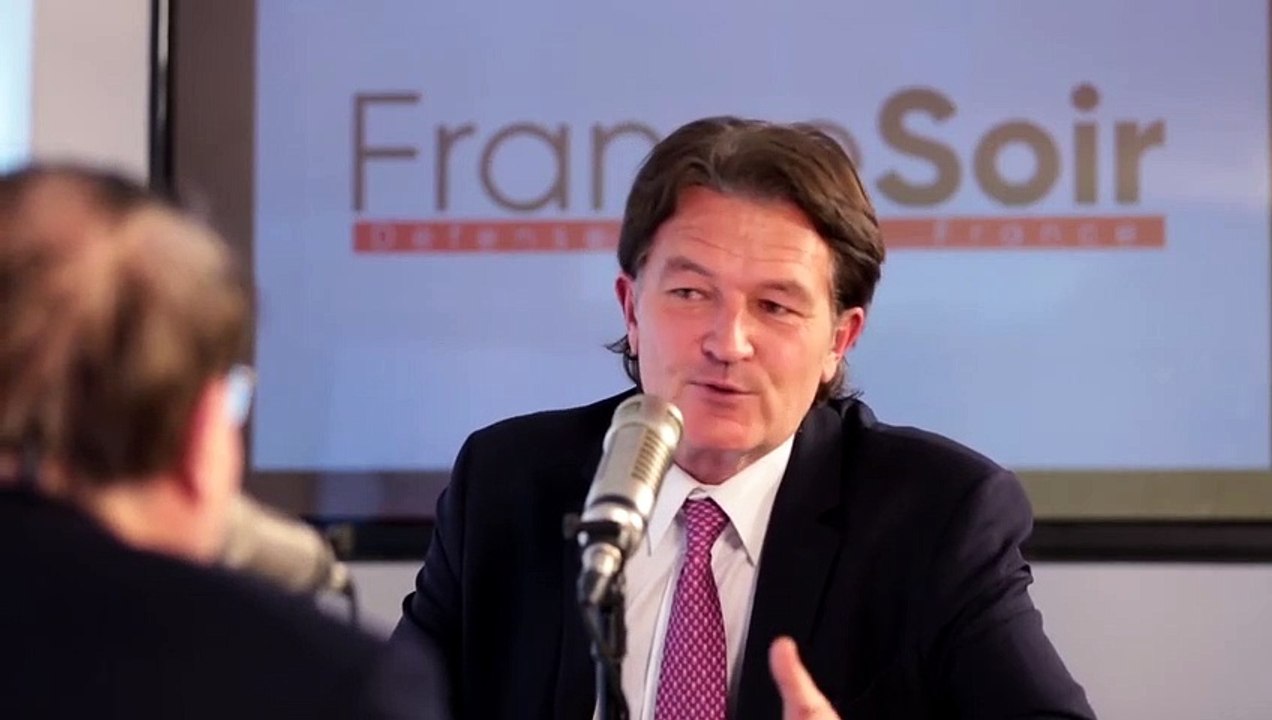 Le prix Nobel de médecine Luc Montagnier met sérieusement les gens en garde à l'égart du vaccin à ARN messager contre le Covid-19