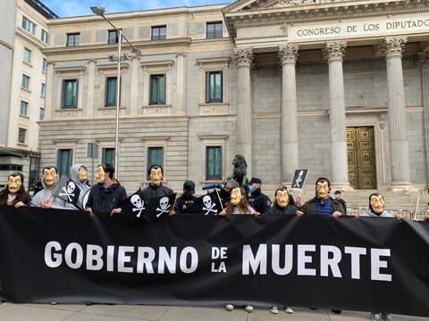 LA AGENDA RADICAL DEL GOBIERNO CIERRA EL AÑO LEGALIZANDO EN ESPAÑA LA EUTANASIA Y LA MUERTE ASISTIDA.
